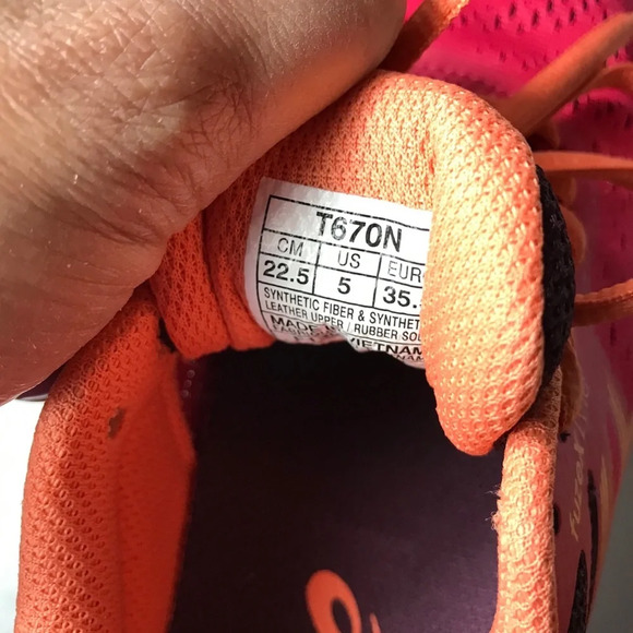 easics sneakers Sz 5 - Picture 6 of 6